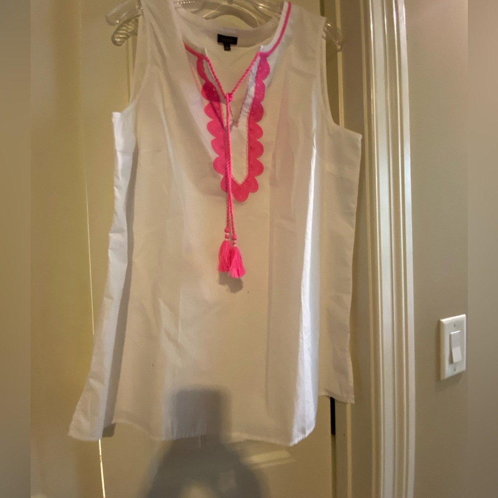 Sleeveless top
